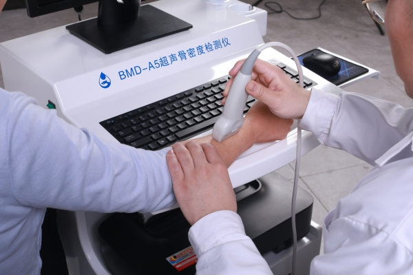 骨密度常用的檢測方法有哪些？骨密度儀廠家帶你一起了解